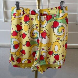 Glamorous women shorts size 10, light weight polyester w/lining and pockets